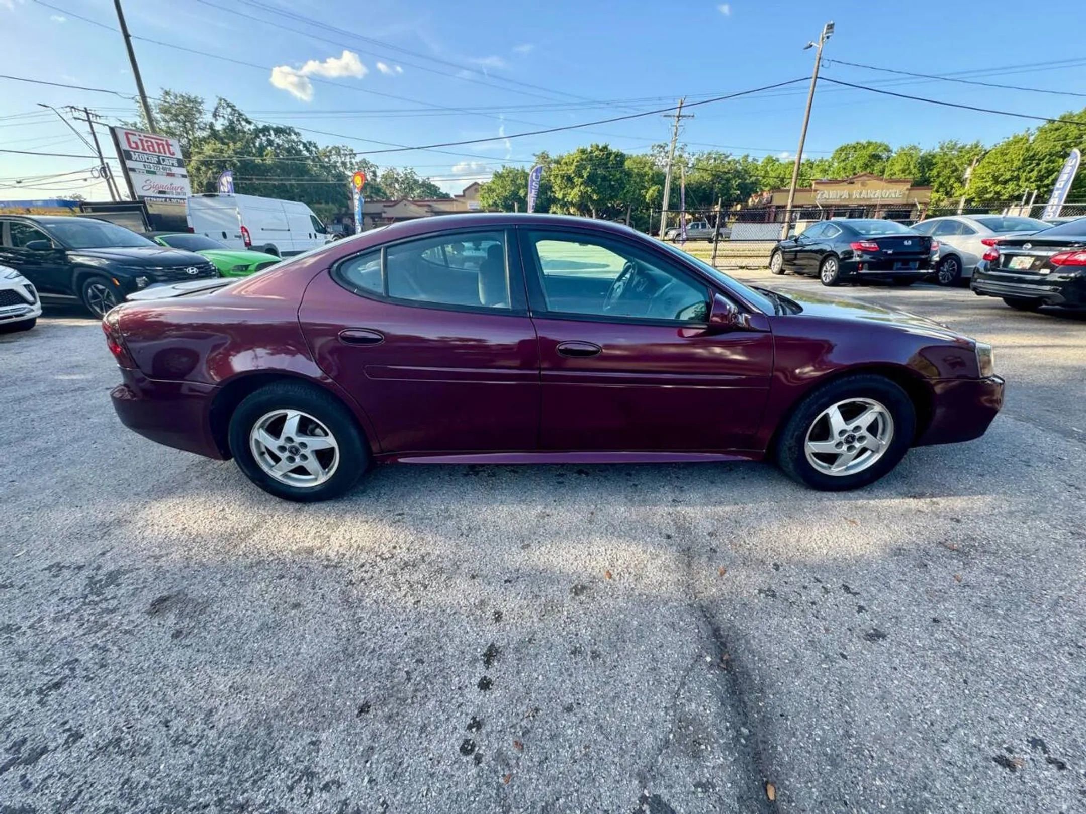 Used 2004 Pontiac Grand Prix GT w/ Drivers Package image 14