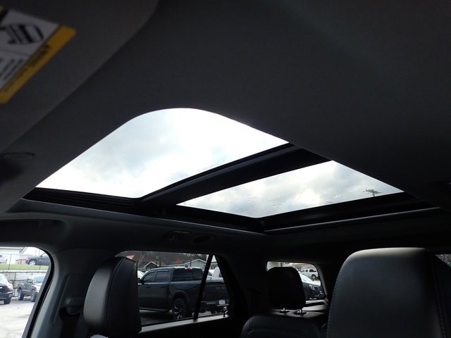 Used 2023 Ford Explorer XLT w/ Equipment Group 202A image 22