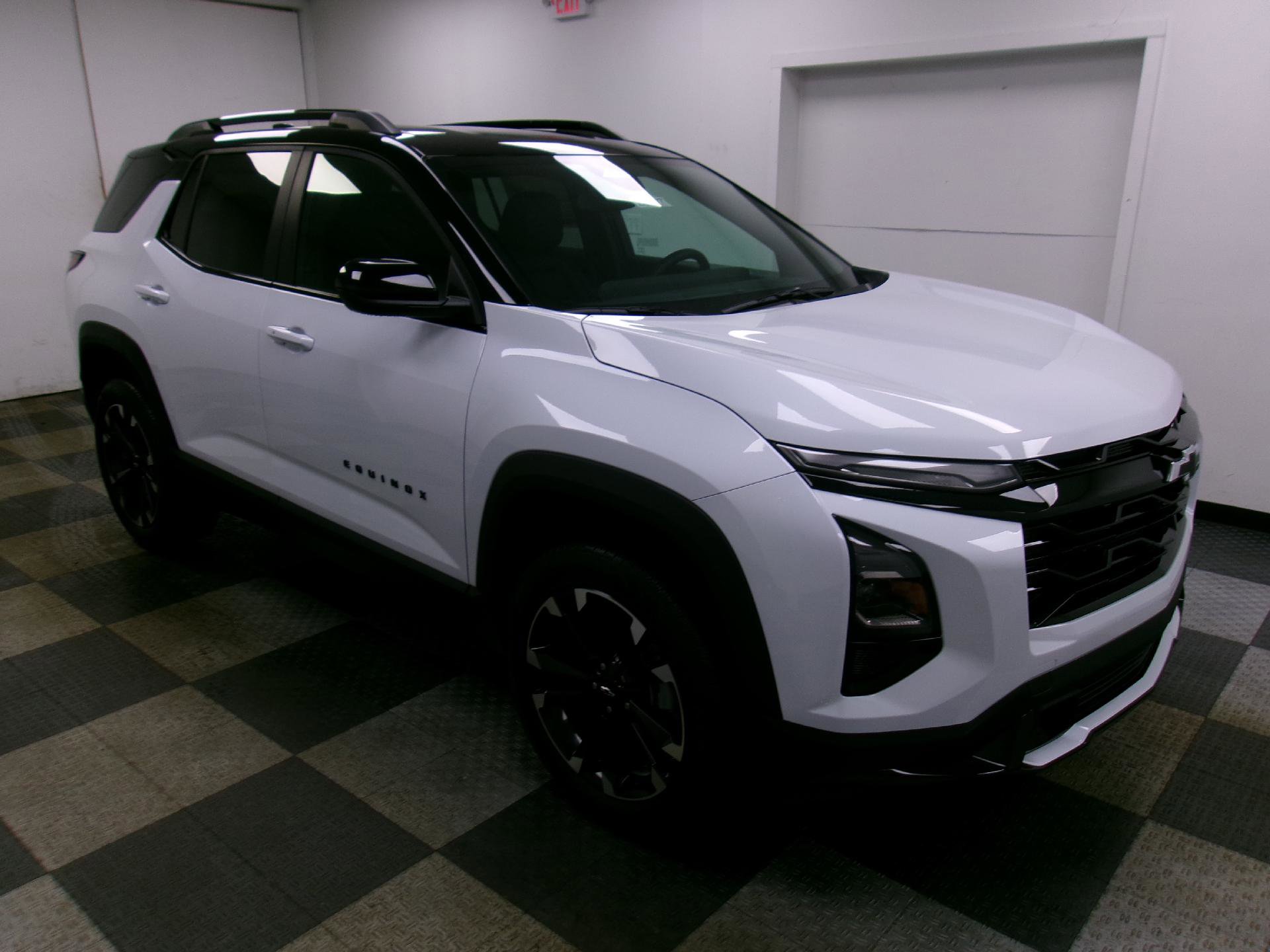 New 2026 Chevrolet Equinox RS w/ Convenience Package III image 13