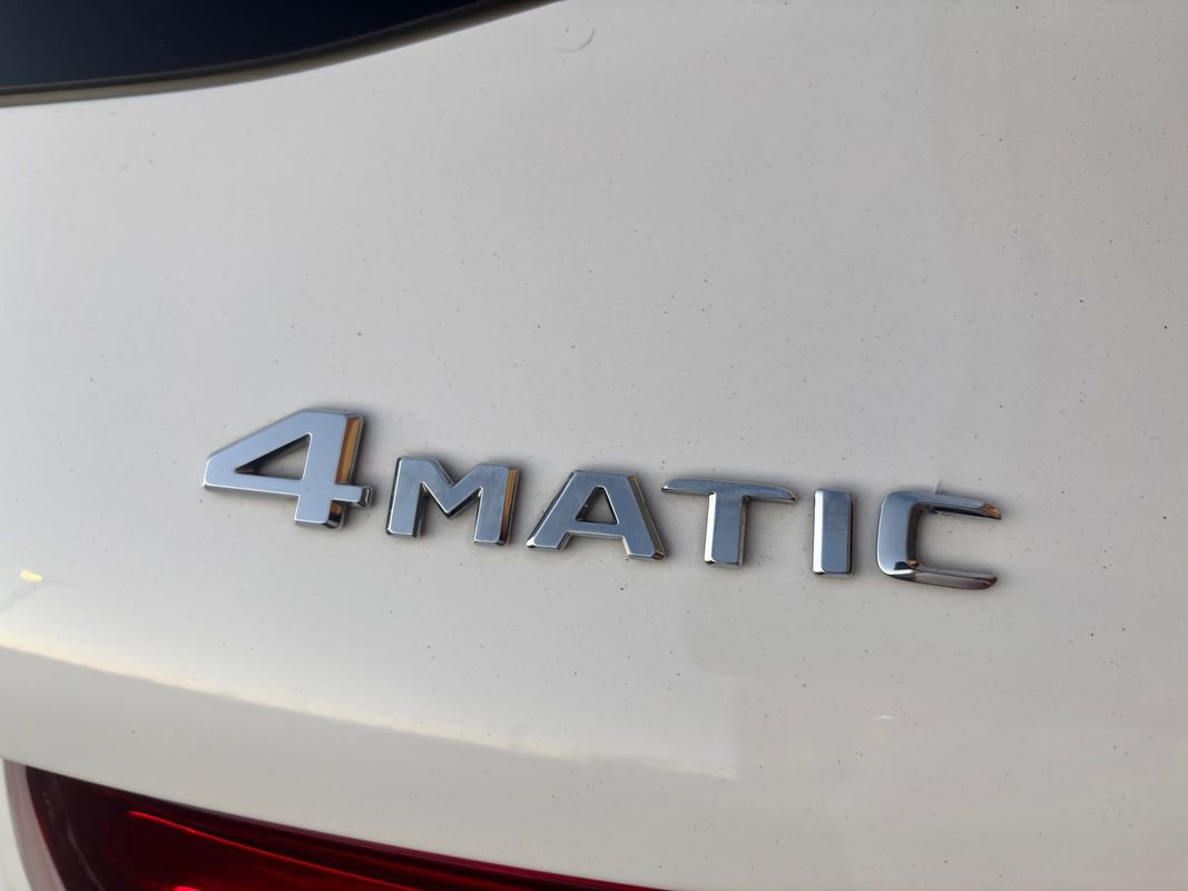 Used 2019 Mercedes-Benz GLC 350e 4MATIC image 11