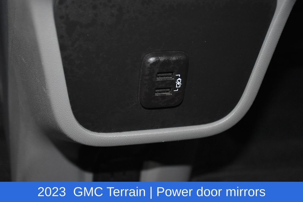 Used 2023 GMC Terrain SLT image 27