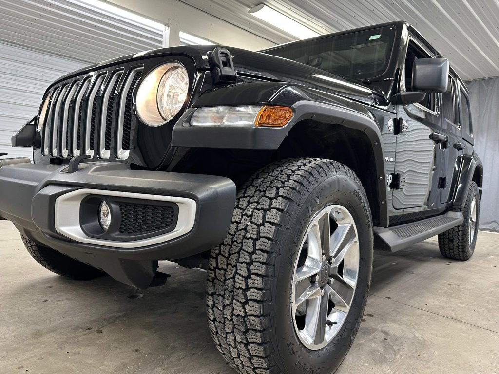 Used 2022 Jeep Wrangler Unlimited Sahara image 31