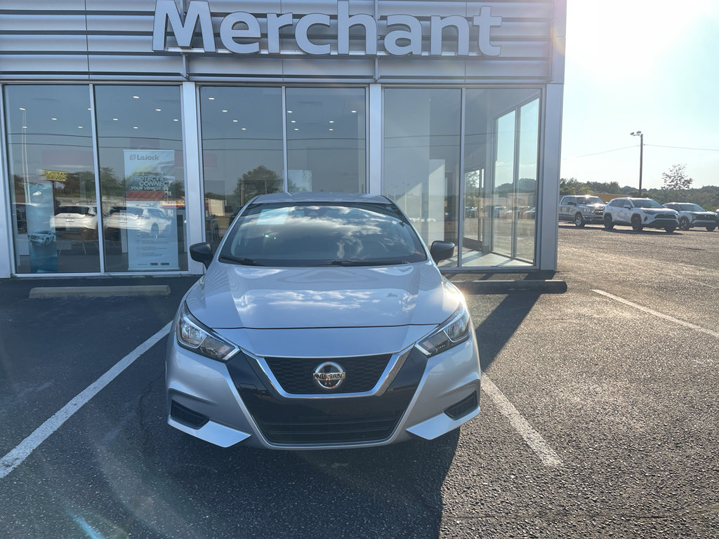 Used 2022 Nissan Versa S image 3