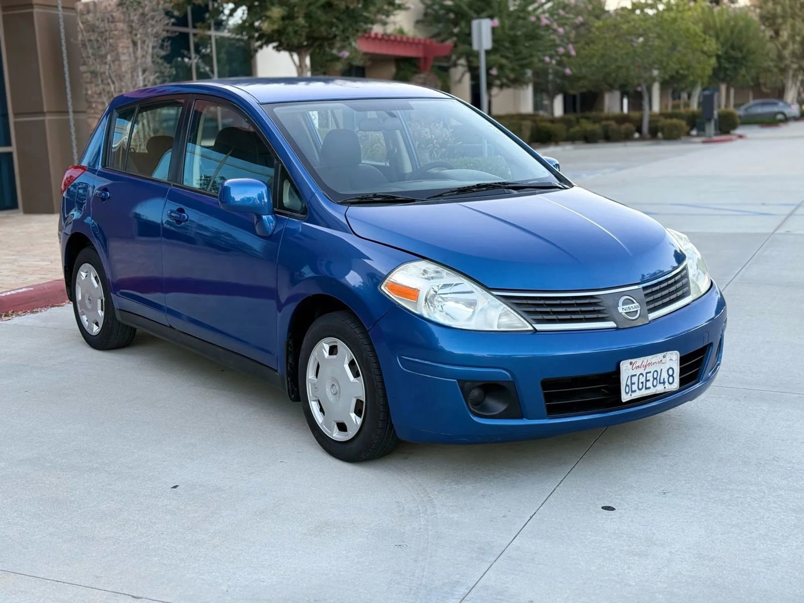 Used 2009 Nissan Versa 1.8 S w/ PWR Pkg image 3