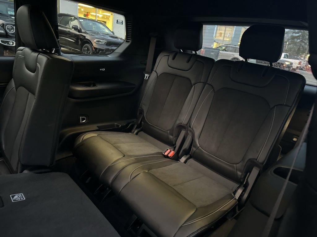 Used 2023 Jeep Grand Cherokee L Altitude image 29