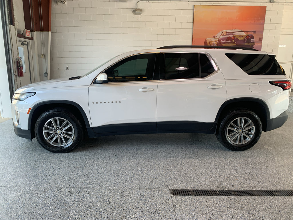 Used 2023 Chevrolet Traverse LT FWD image 5
