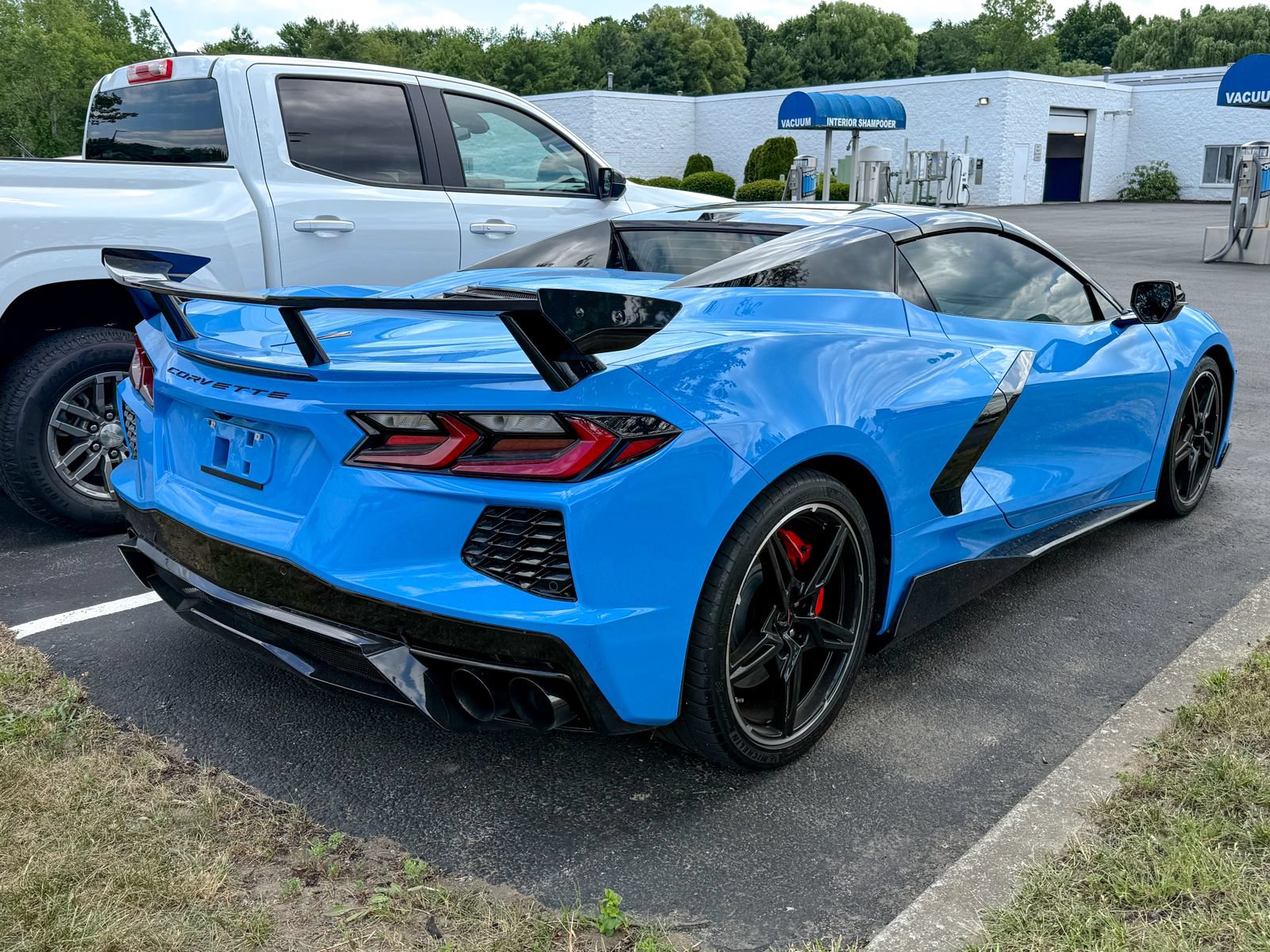 Used 2021 Chevrolet Corvette Stingray Premium Conv w/ Z51 Performance Package RWD image 6