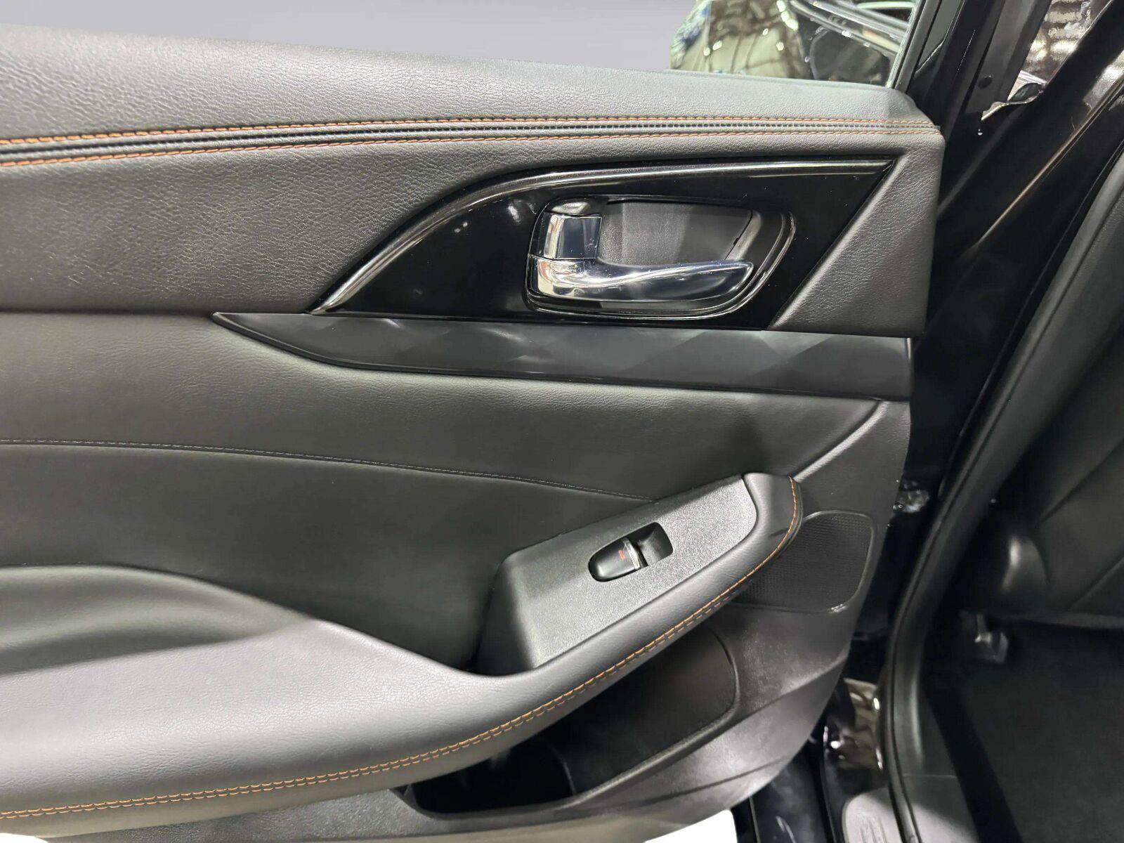 Used 2021 Nissan Maxima SR w/ Sport Mat Group FWD image 28