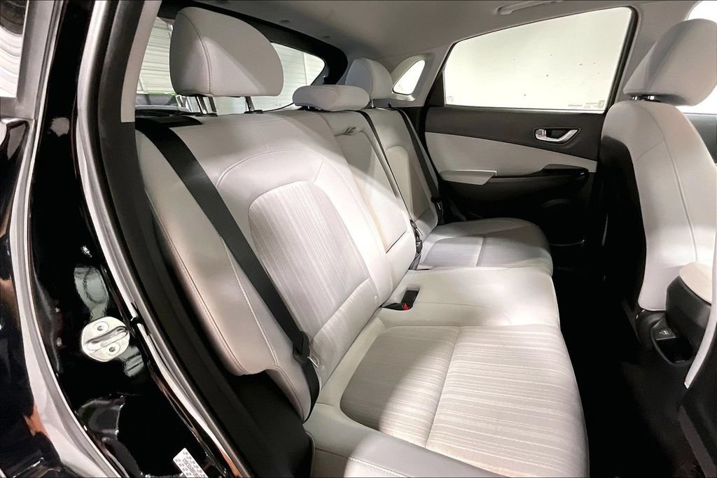 Used 2023 Hyundai Kona SEL w/ Convenience Package FWD image 32