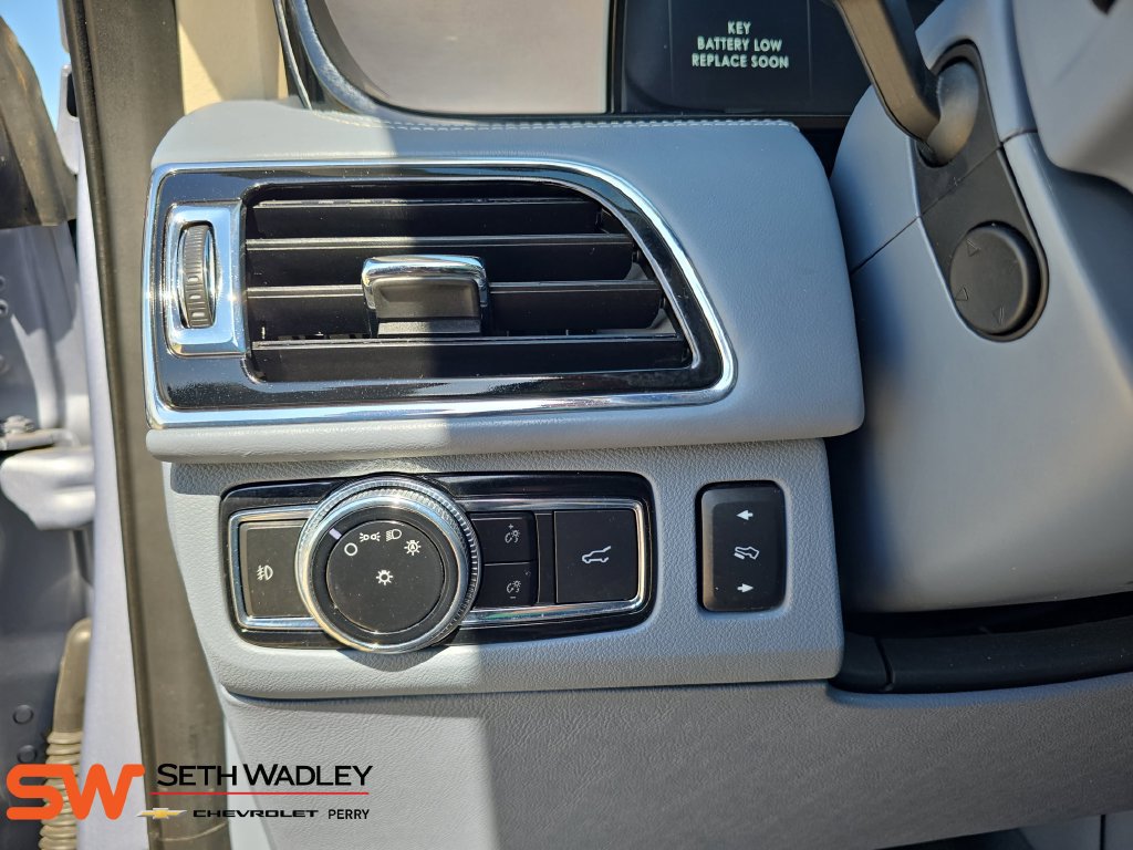 Used 2021 Lincoln Navigator Black Label w/ Cargo Convenience Package AWD/4WD image 27