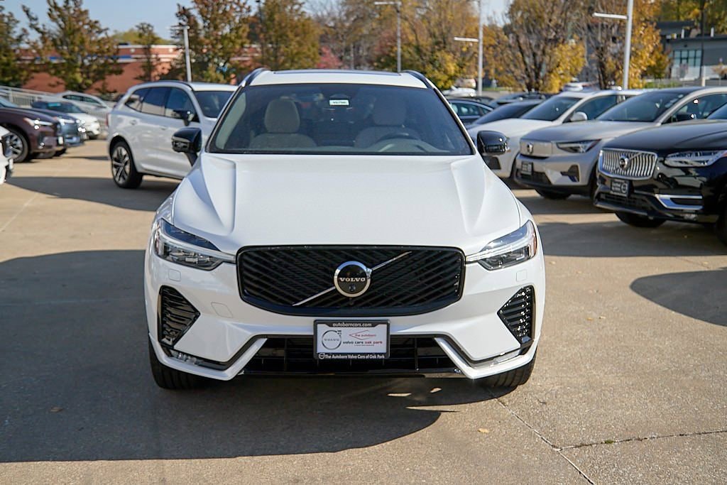 New 2026 Volvo XC60 B5 Plus w/ Protection Package Premier image 5