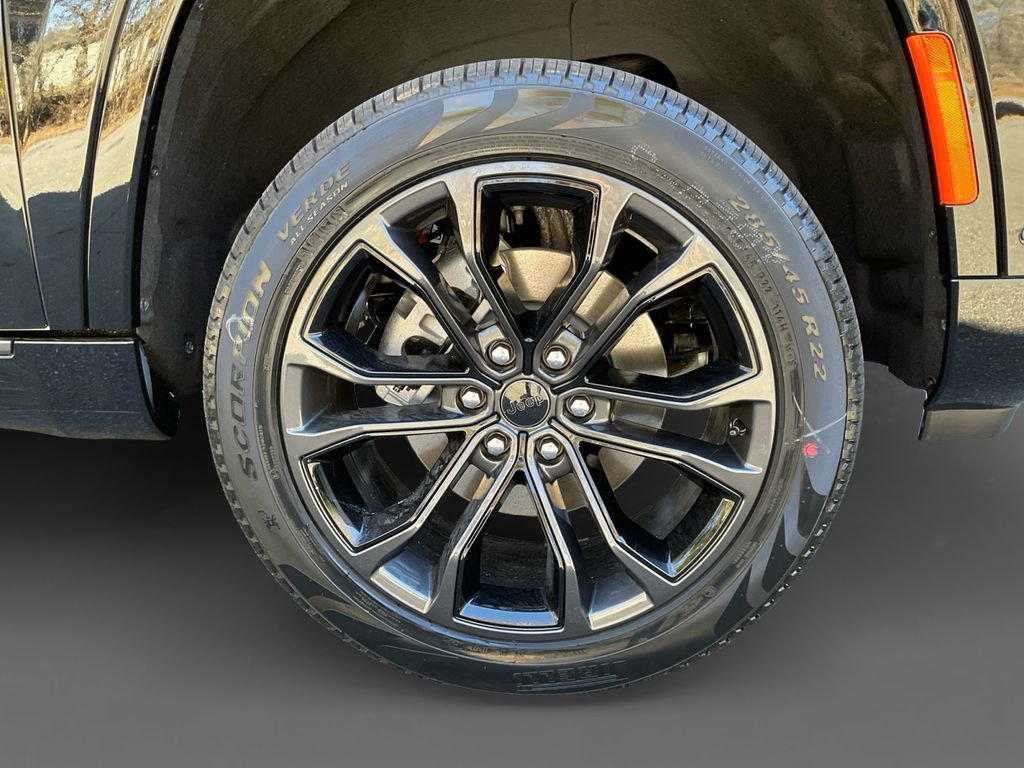 New 2026 Jeep Grand Wagoneer Summit image 16