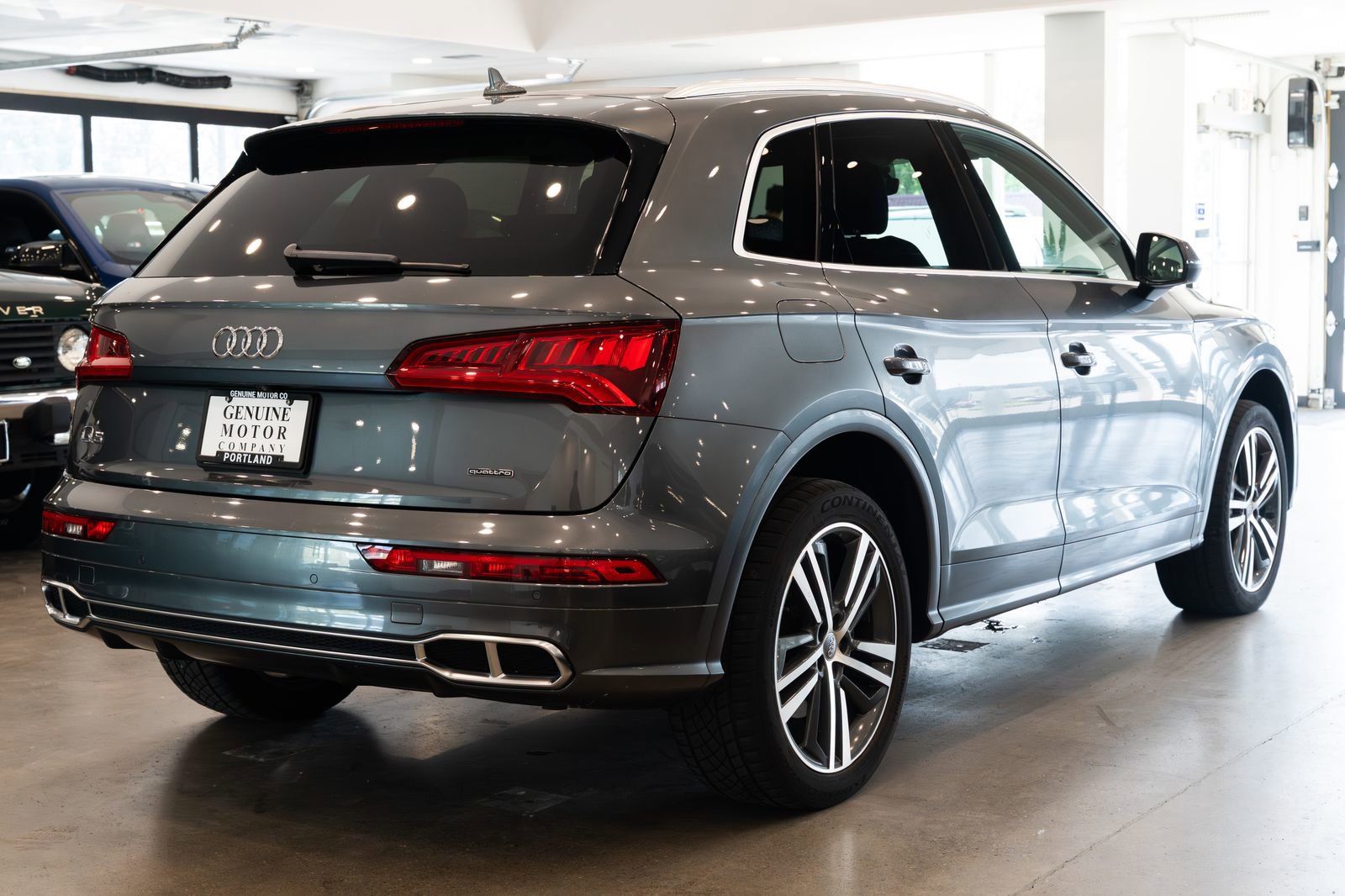 Used 2020 Audi Q5 e Premium Plus w/ Premium Plus Package AWD/4WD image 4