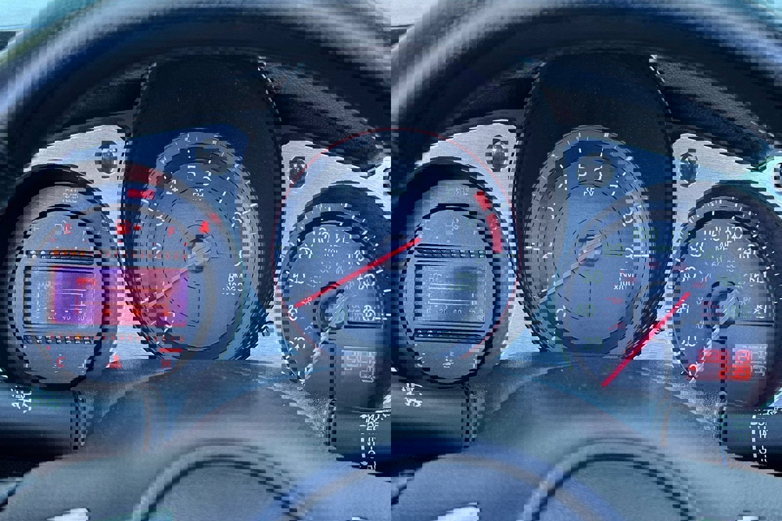 Used 2014 Nissan 370Z Touring image 25