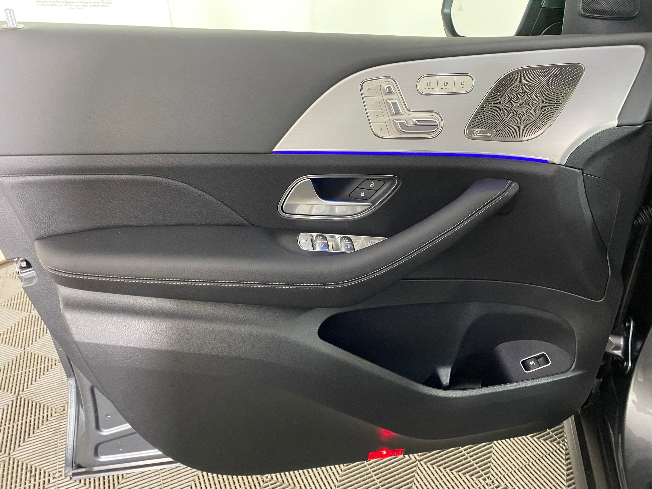 New 2025 Mercedes-Benz GLS 450 4MATIC image 11