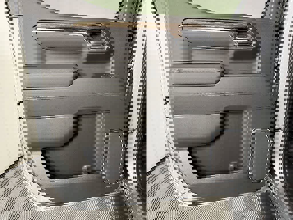 New 2025 GMC Sierra 1500 Elevation w/ Elevation Premium Package image 37