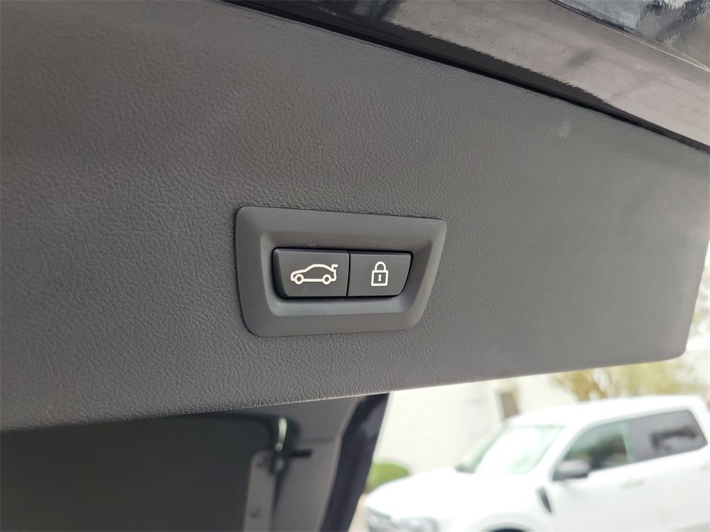 Used 2021 BMW X4 xDrive30i image 12