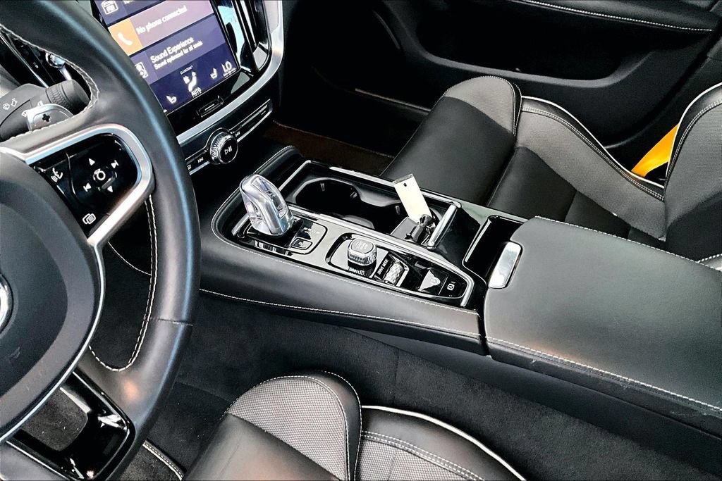 Used 2019 Volvo S60 T8 R-Design AWD/4WD image 16