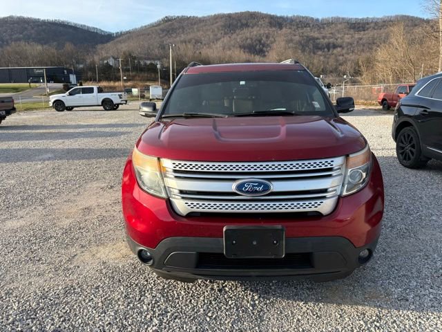 Used 2013 Ford Explorer XLT image 2