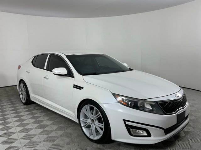 Used 2015 Kia Optima LX image 3