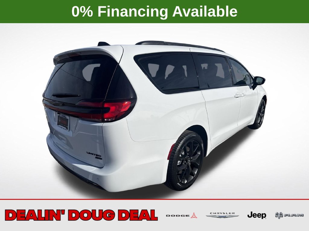 New 2026 Chrysler Pacifica Limited w/ S Appearance Package AWD/4WD image 5