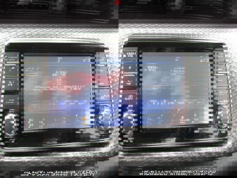 Used 2020 Nissan Kicks S image 24