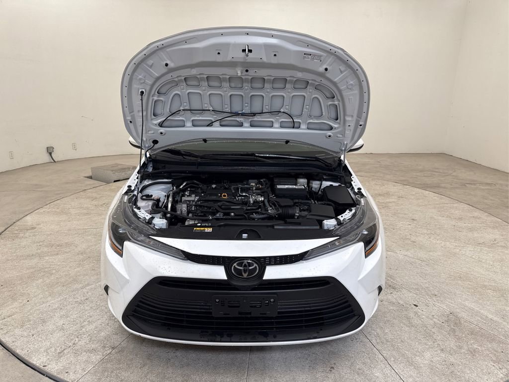 Used 2026 Toyota Corolla LE image 9