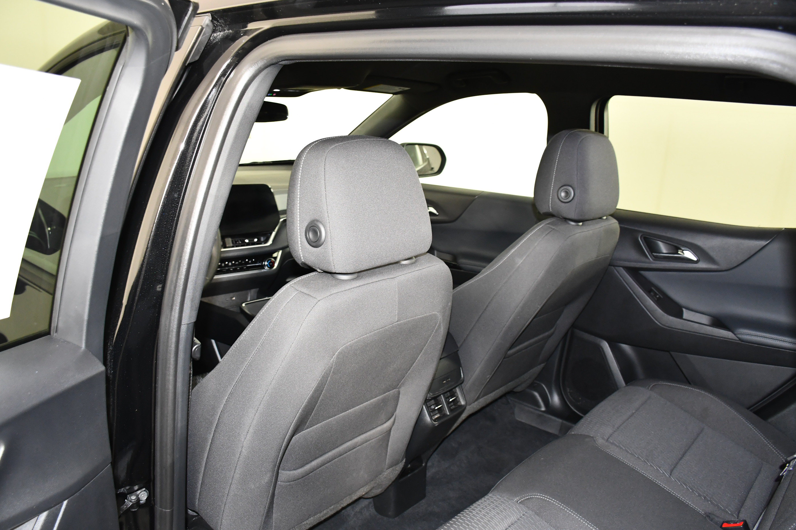 Used 2026 Chevrolet Equinox LT AWD/4WD image 47