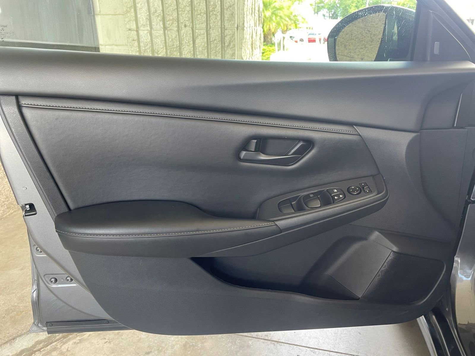 Used 2025 Nissan Sentra S image 18