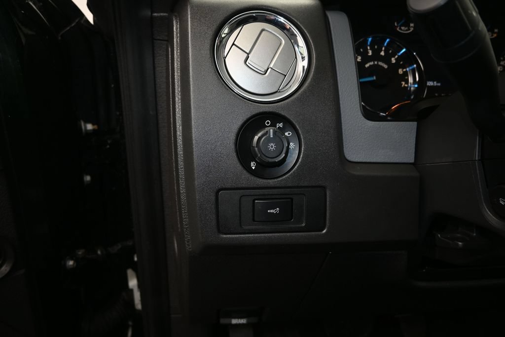 Used 2014 Ford F150 XLT w/ Equipment Group 302A Luxury RWD image 12