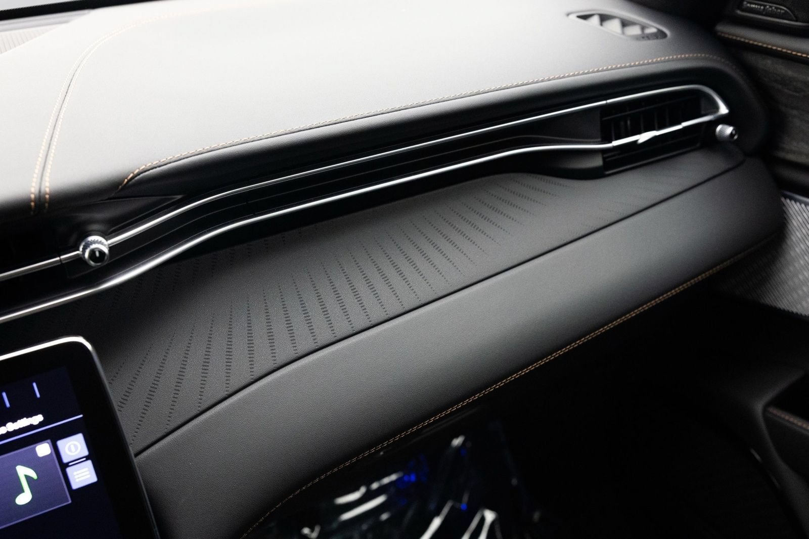 New 2025 Maserati Grecale GT AWD/4WD image 24