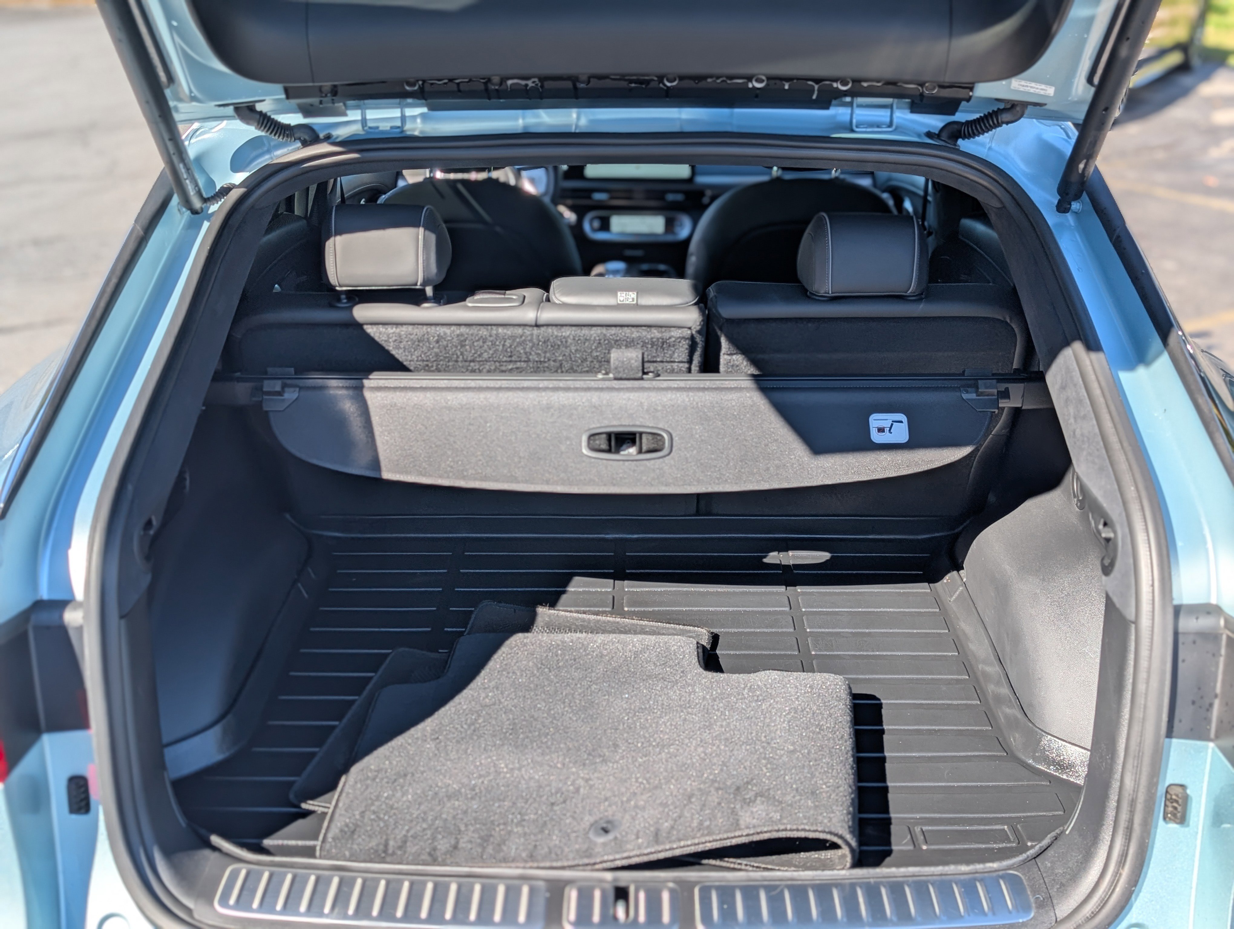 Used 2023 Genesis GV60 Performance image 60