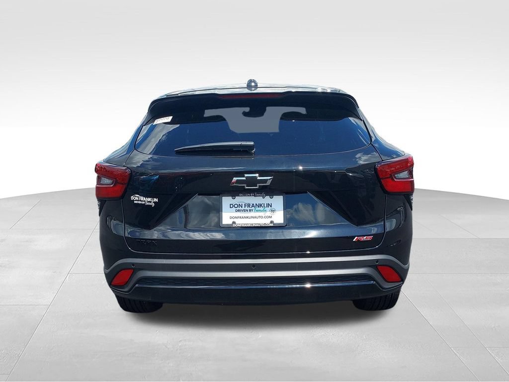 New 2026 Chevrolet Trax RS w/ Driver Confidence Package FWD image 4