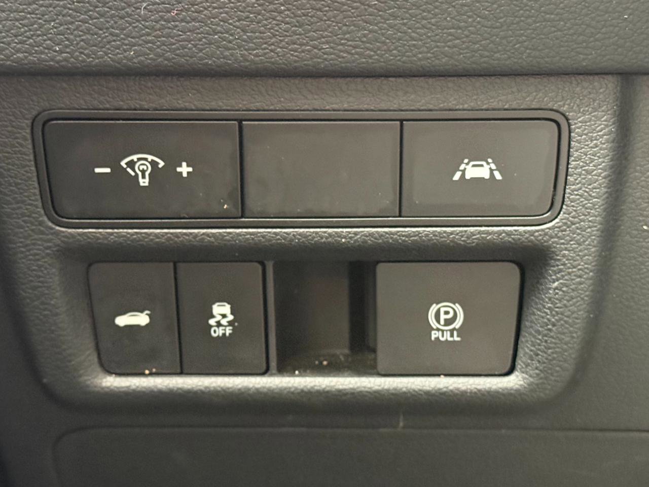 Used 2021 Hyundai Sonata SEL w/ Convenience Package FWD image 18