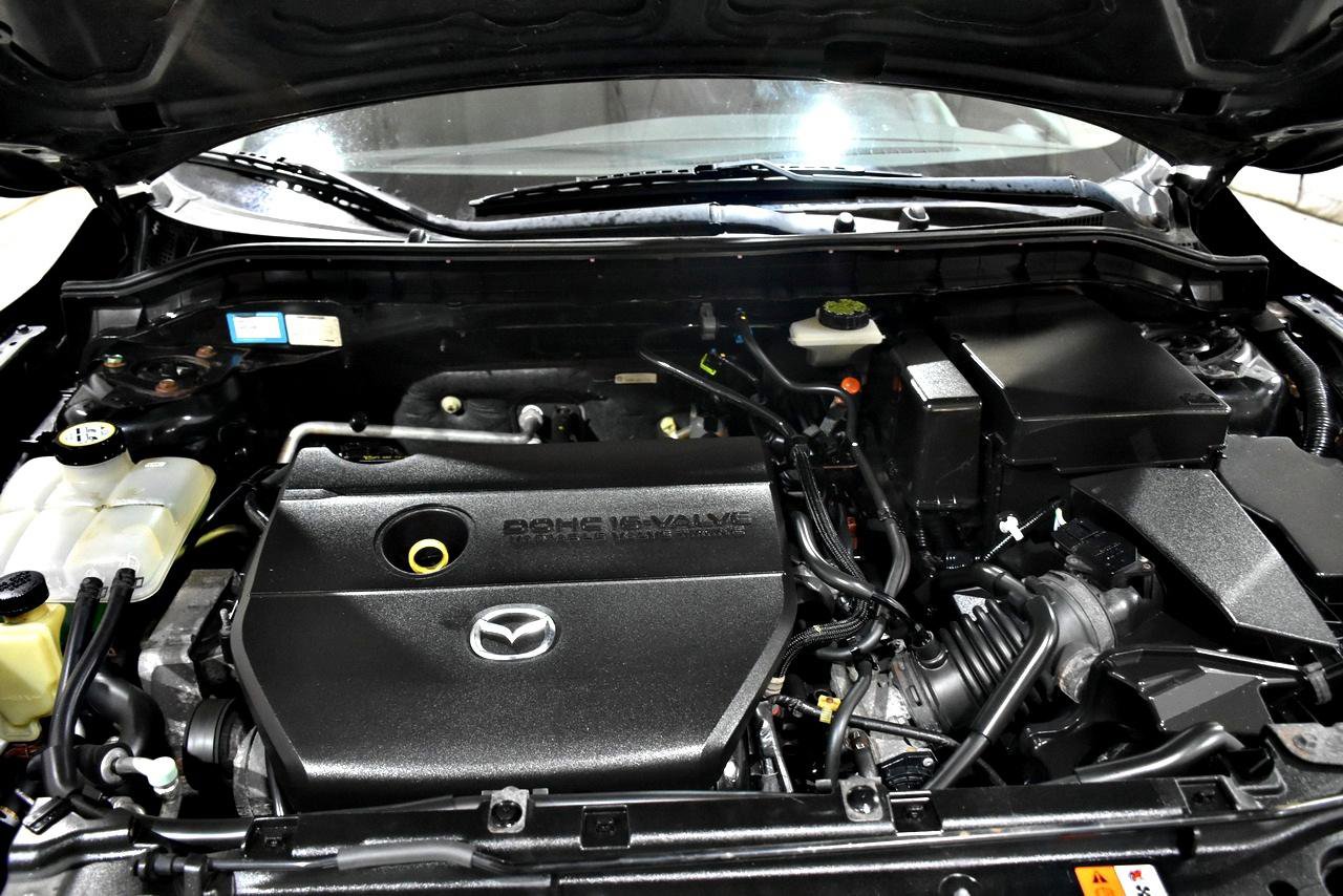 Used 2010 MAZDA MAZDA3 i Touring FWD image 8