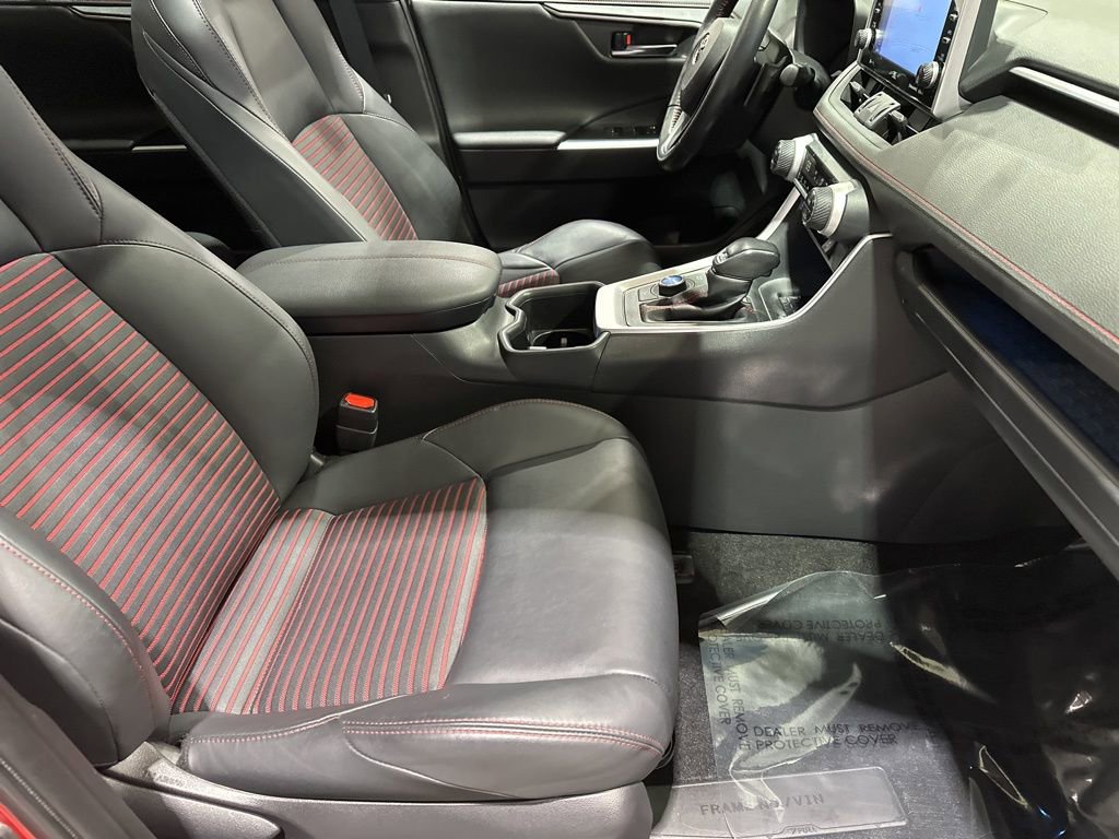 Used 2022 Toyota RAV4 XSE w/ Weather Package image 19