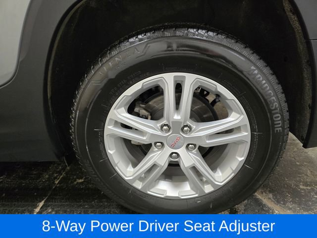 Used 2023 GMC Terrain SLE w/ Driver Convenience Package image 11