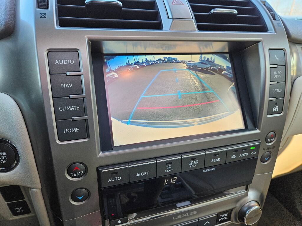 Used 2014 Lexus GX 460 w/ Premium Package image 24