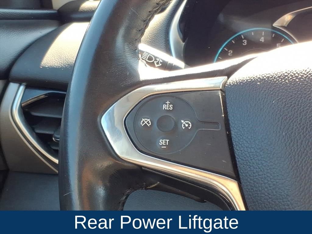 Used 2019 Chevrolet Traverse LT FWD image 15