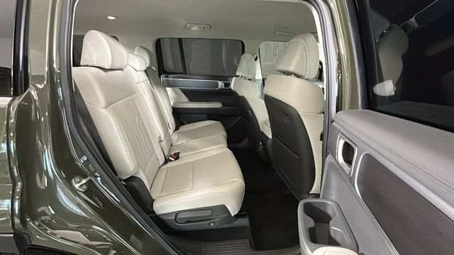 Used 2024 Hyundai Santa Fe SEL FWD image 29