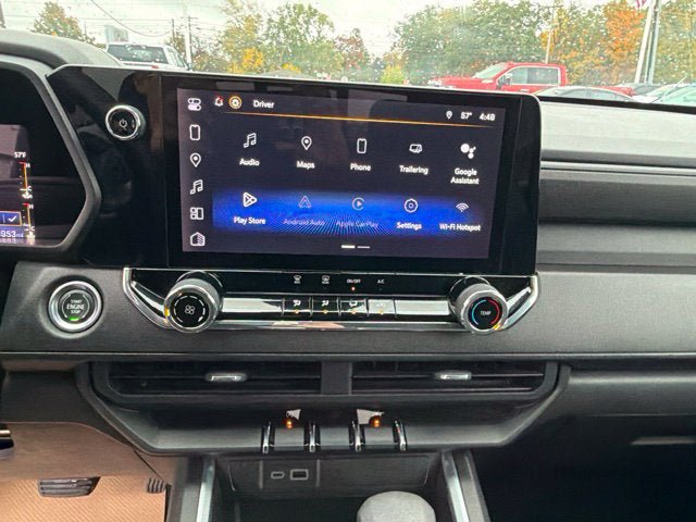 Used 2023 Chevrolet Colorado Trail Boss w/ Technology Package AWD/4WD image 15