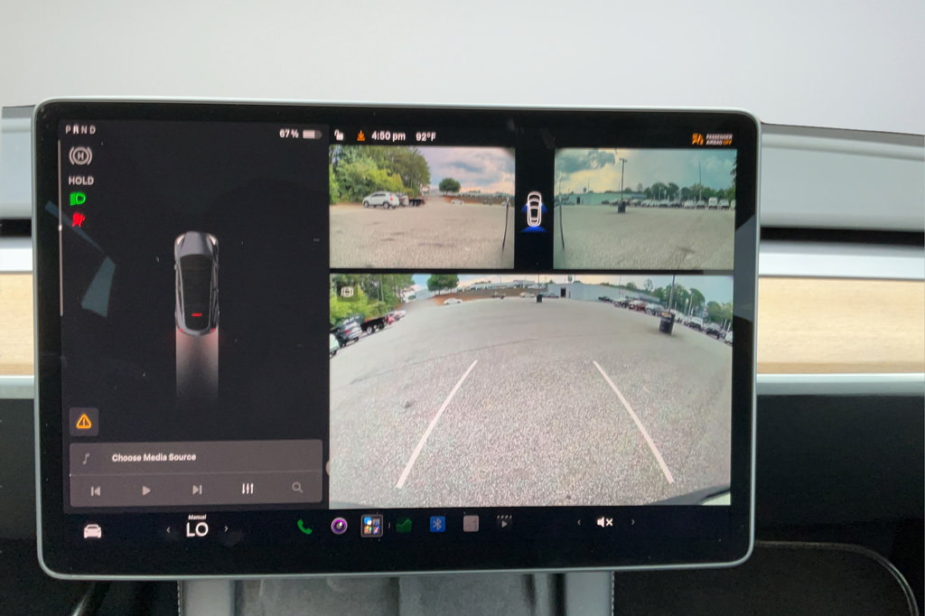 Used 2023 Tesla Model Y AWD image 16