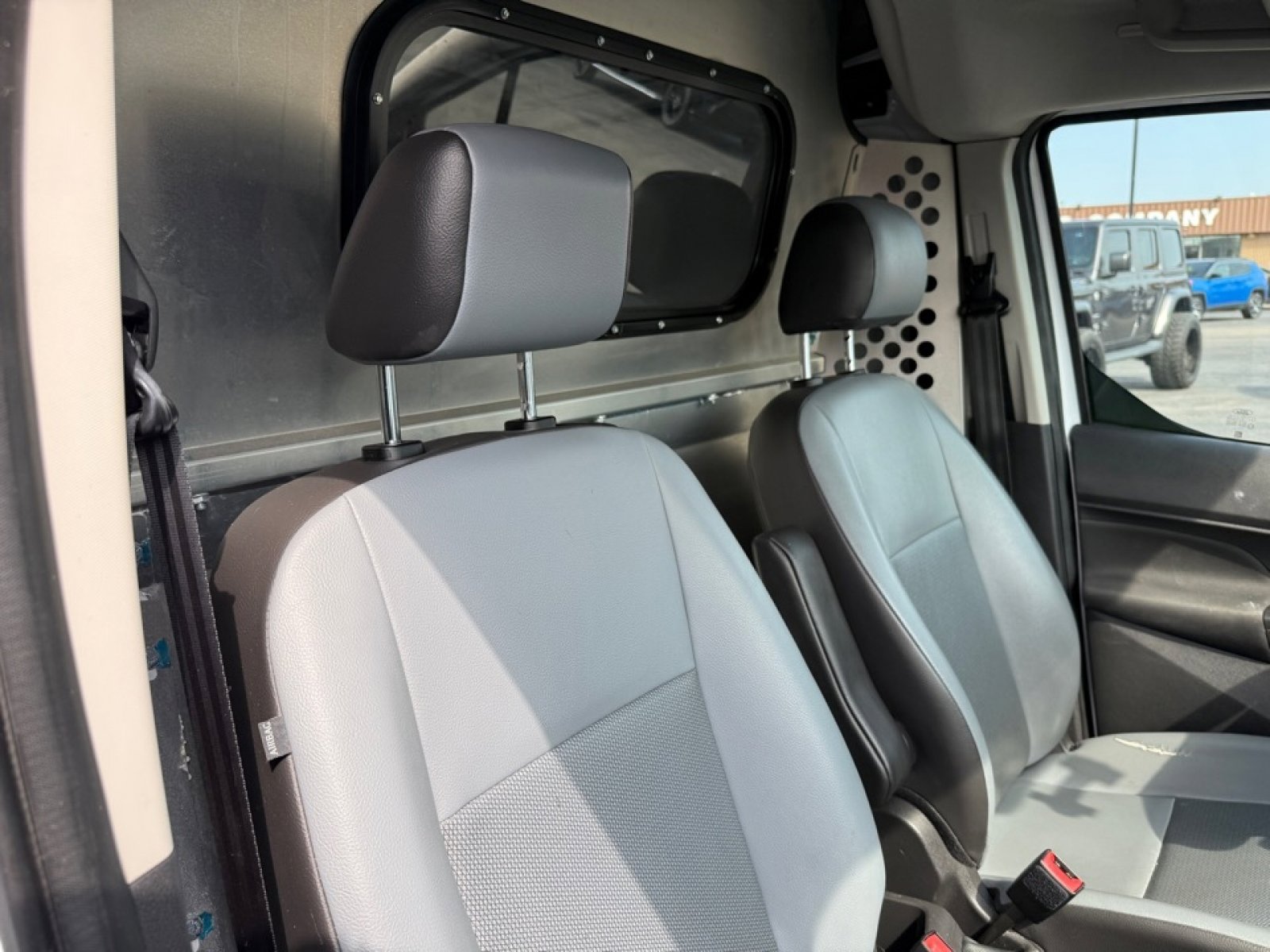 Used 2015 Ford Transit Connect XL FWD image 20
