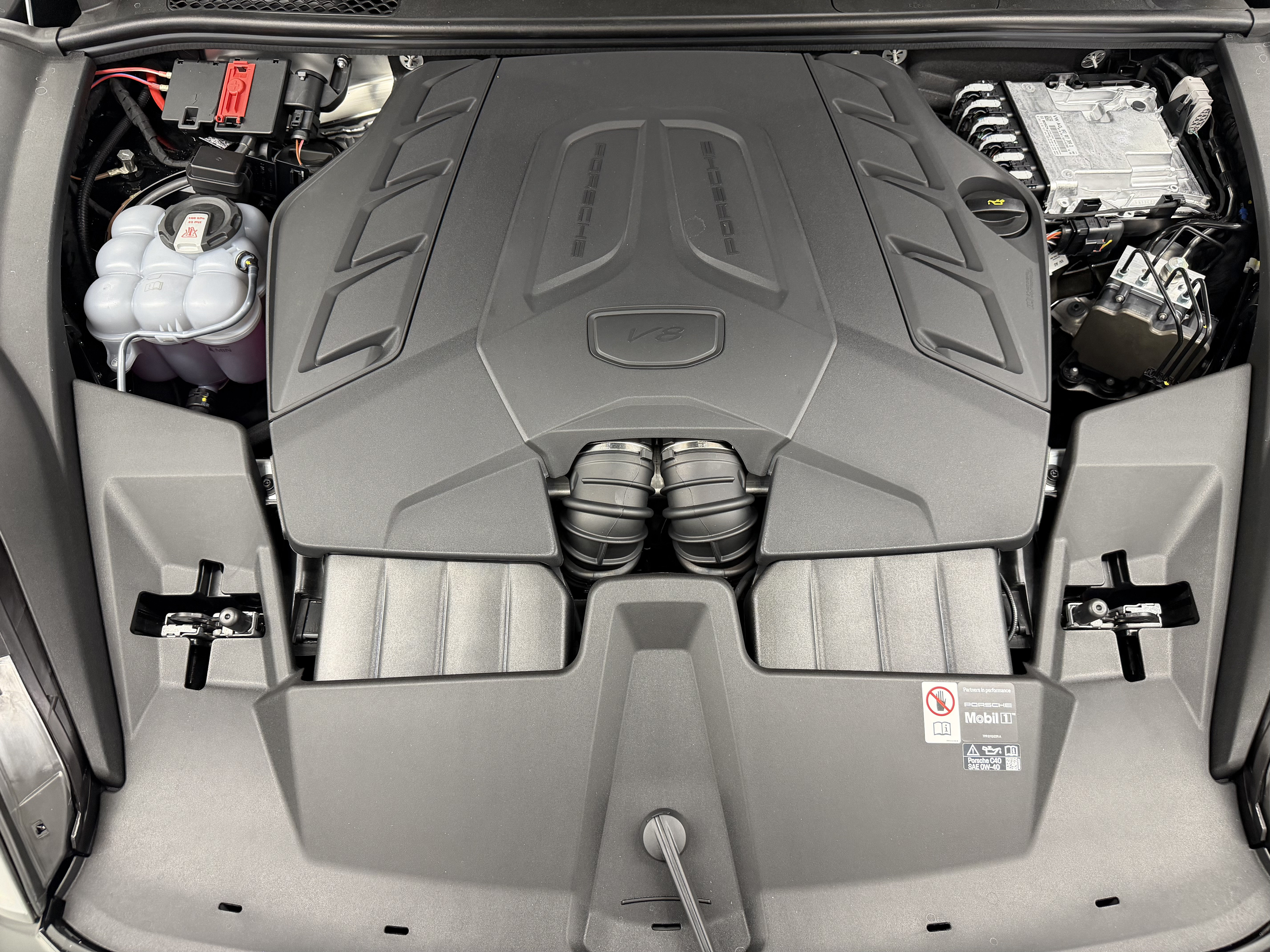 New 2026 Porsche Cayenne GTS AWD/4WD image 62
