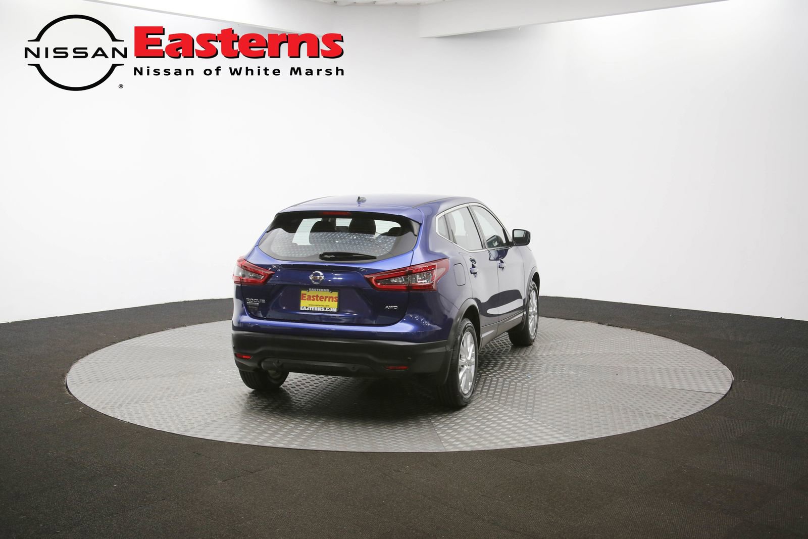 Used 2022 Nissan Rogue Sport S image 59