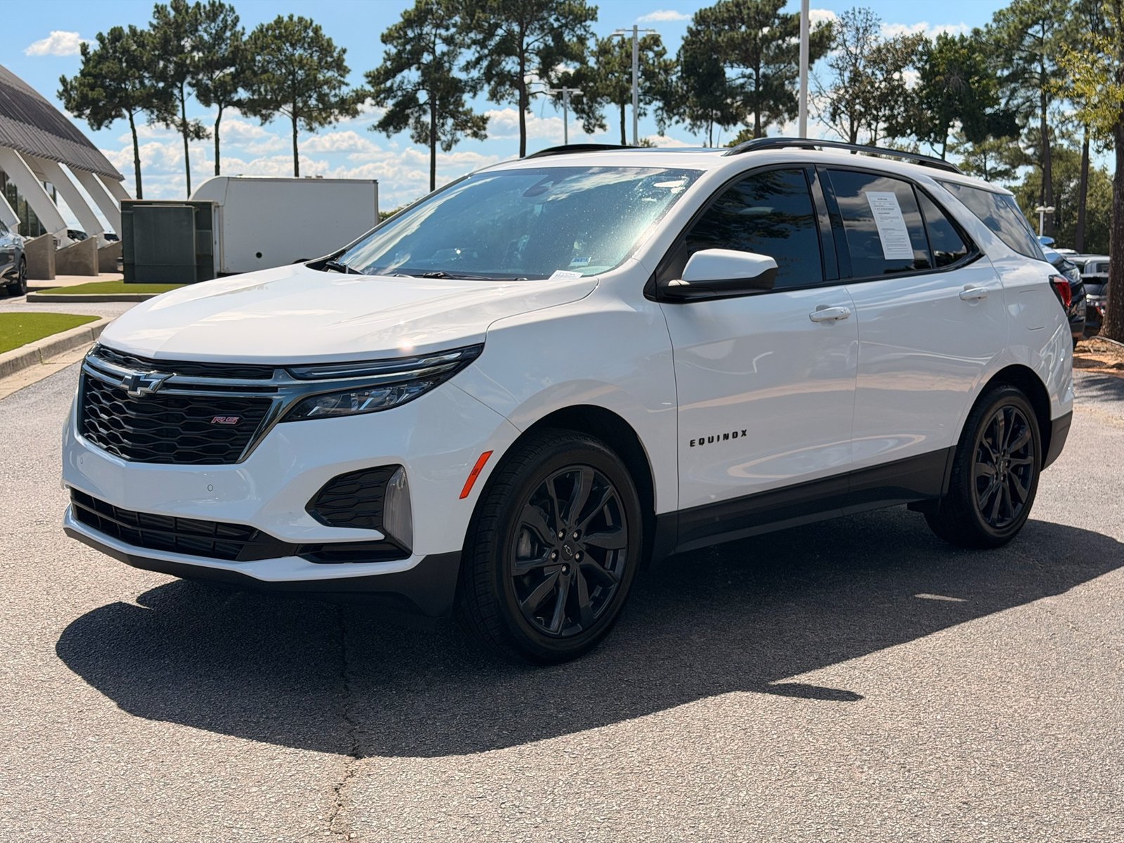 Used 2023 Chevrolet Equinox RS FWD image 7