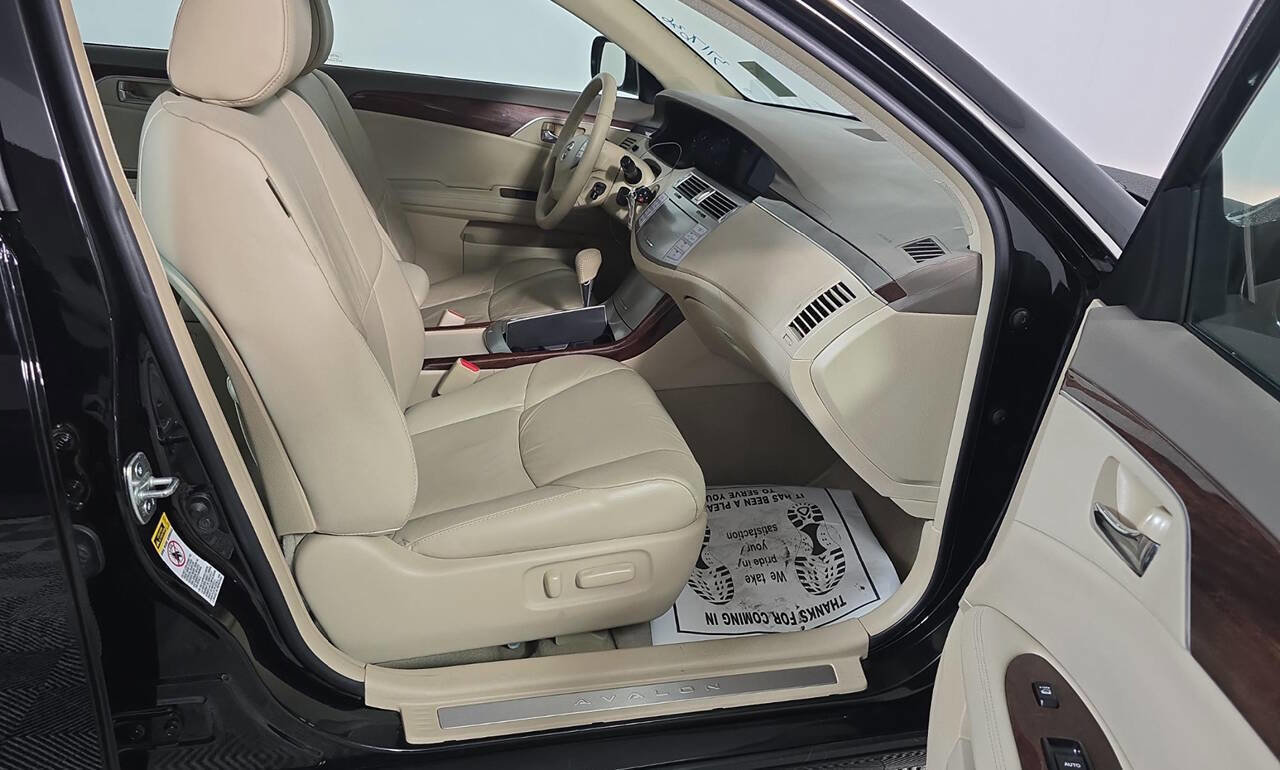 Used 2008 Toyota Avalon XLS FWD image 6