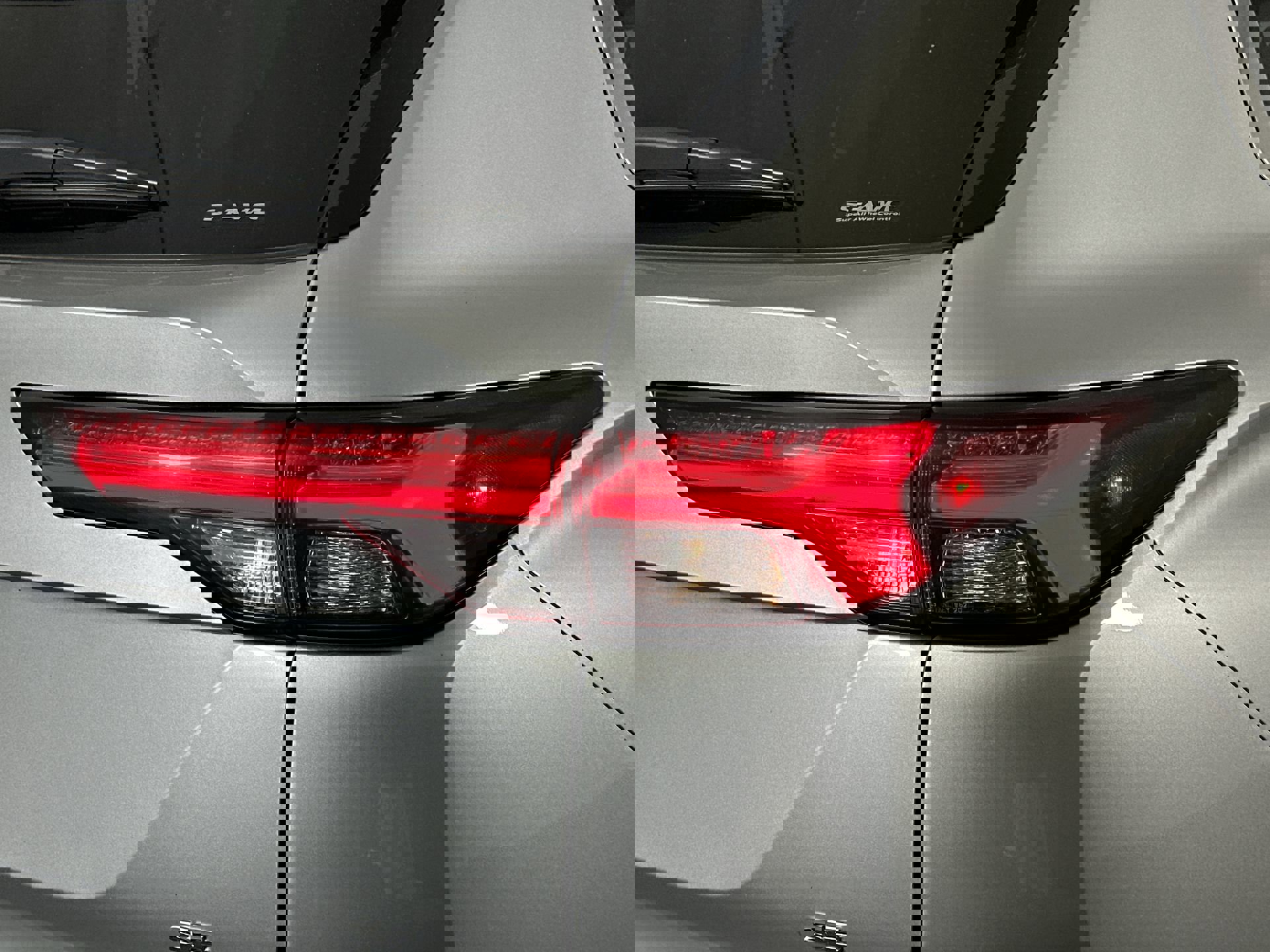 Used 2024 Mitsubishi Outlander SE image 30