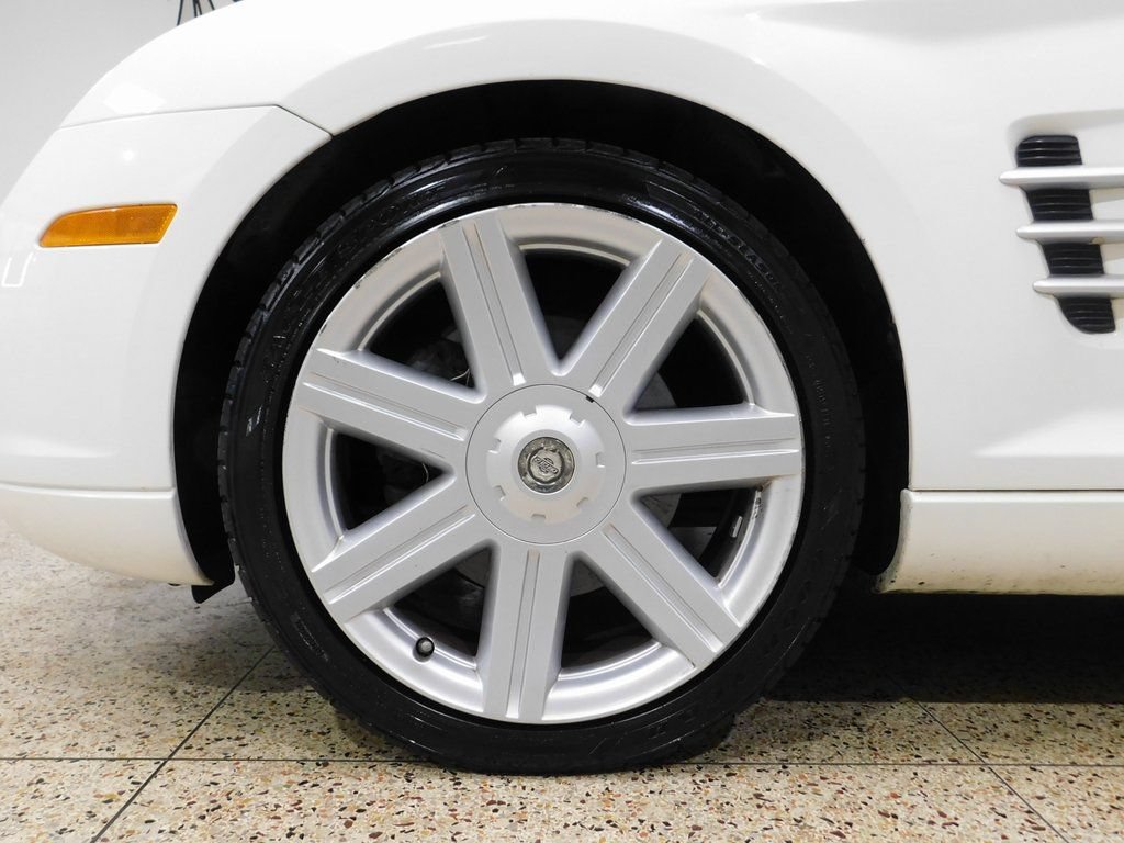 Used 2005 Chrysler Crossfire Limited RWD image 42