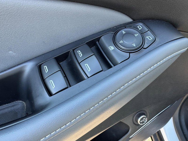 Used 2021 Buick Enclave Essence w/ Sport Touring Edition image 18